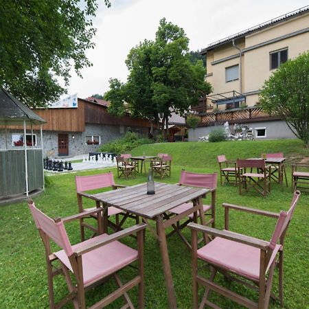 Klub Zlata Ribica Hotel Jesenice Ngoại thất bức ảnh