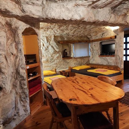 Klub Zlata Ribica Hotel Jesenice Ngoại thất bức ảnh