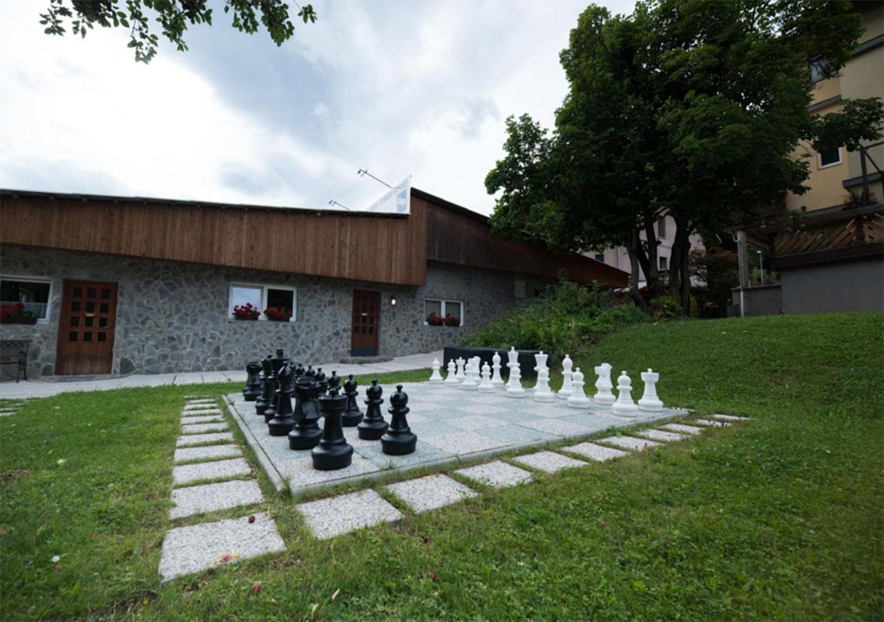 Klub Zlata Ribica Hotel Jesenice Ngoại thất bức ảnh