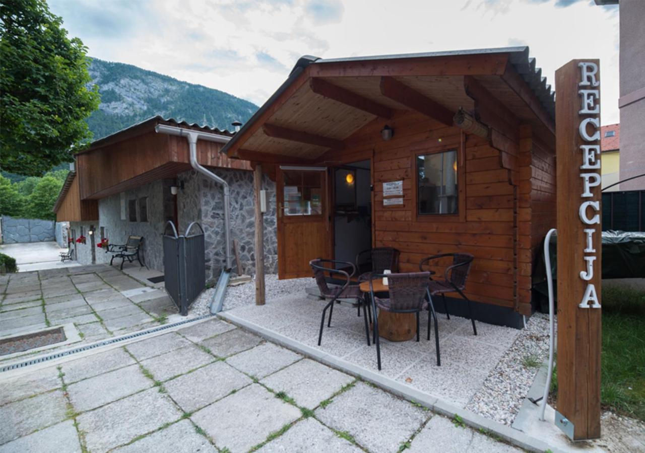 Klub Zlata Ribica Hotel Jesenice Ngoại thất bức ảnh