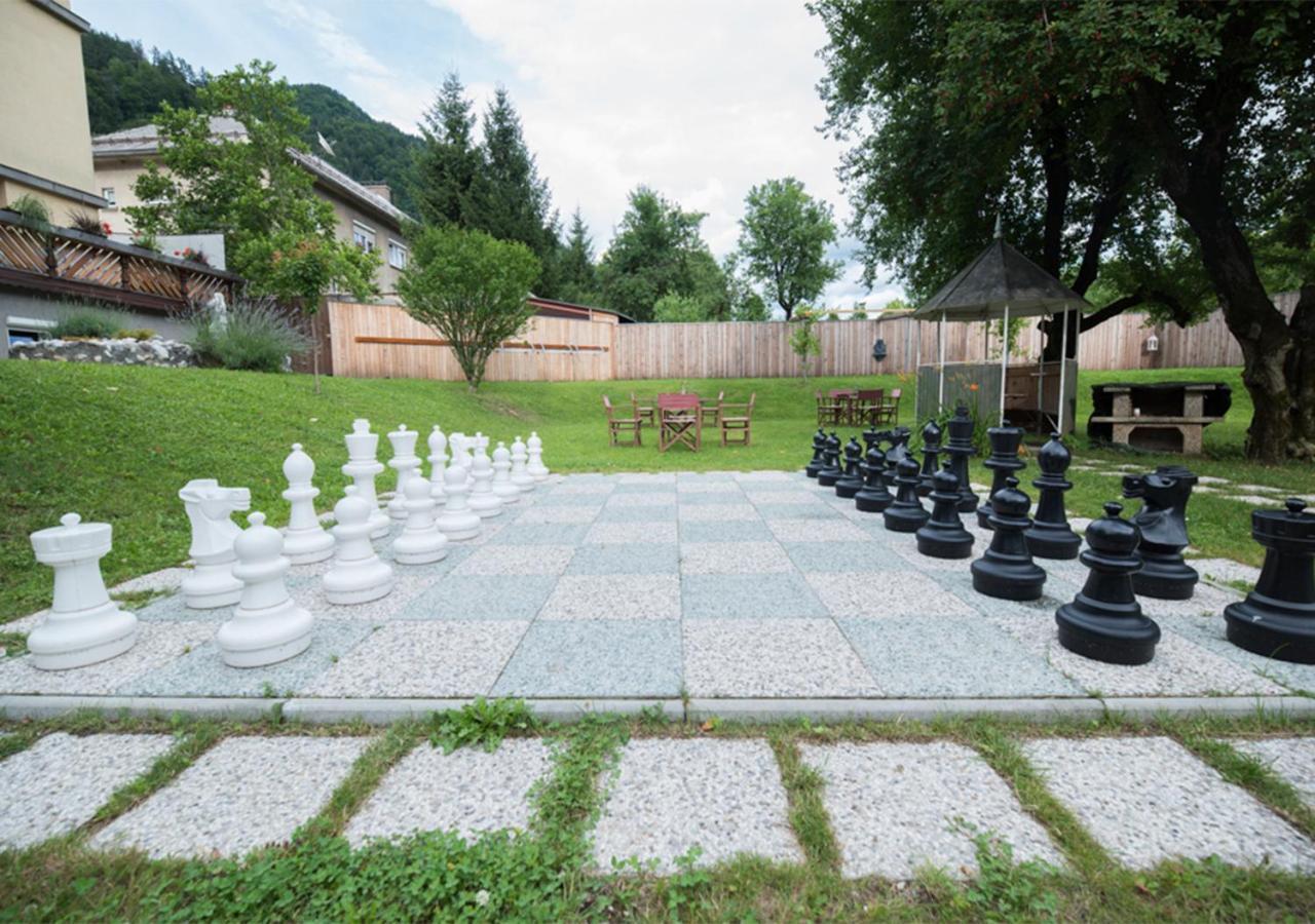 Klub Zlata Ribica Hotel Jesenice Ngoại thất bức ảnh