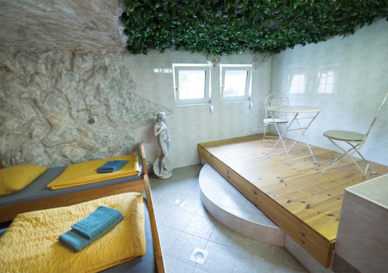 Klub Zlata Ribica Hotel Jesenice Ngoại thất bức ảnh