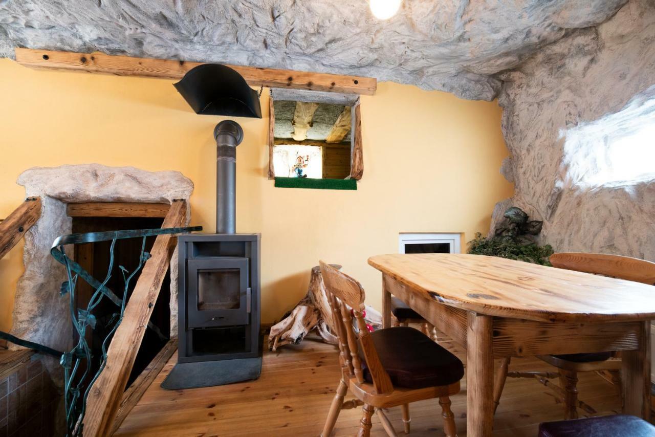 Klub Zlata Ribica Hotel Jesenice Ngoại thất bức ảnh
